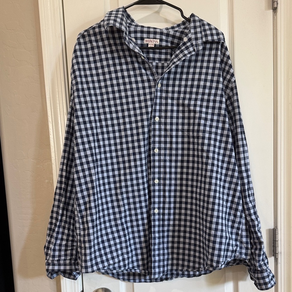 Merona Blue and White Plaid Button Down Shirt / J103